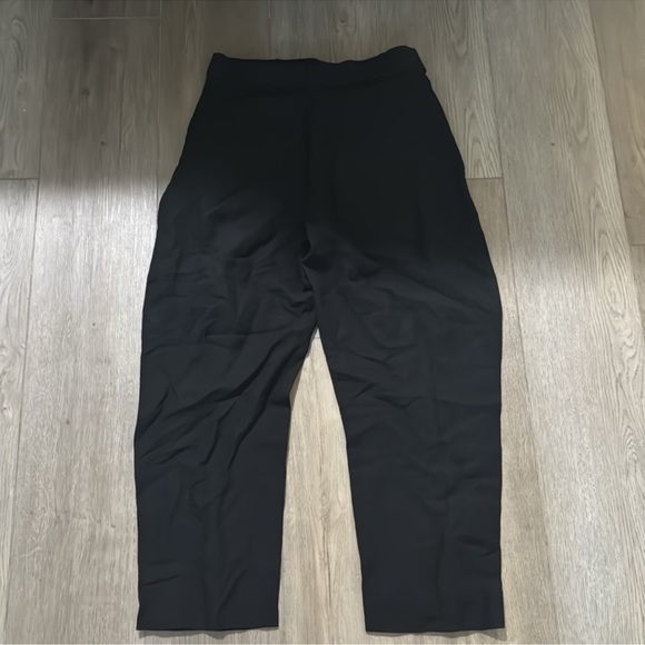 NWT! Banana Republic Black High-Rise Barrel Tencel-Linen Pant - Multiple Sizes 🤎 - Picture 7 of 7